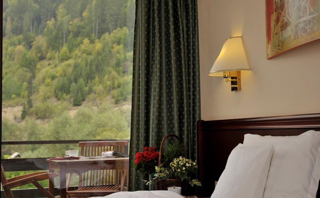 Zan Hotel Войняса Екстер'єр фото
